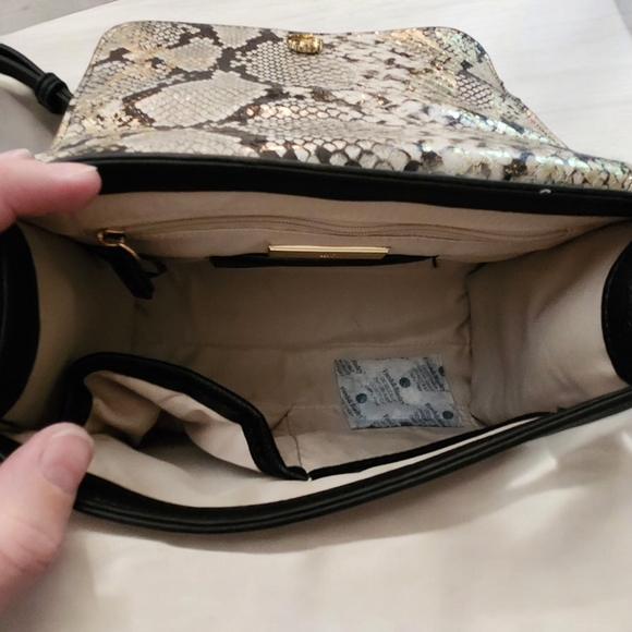 NWT INC International Concepts Sibbell Crossbody Bag Gold Snake/Black 2 PC set - Picture 9 of 15